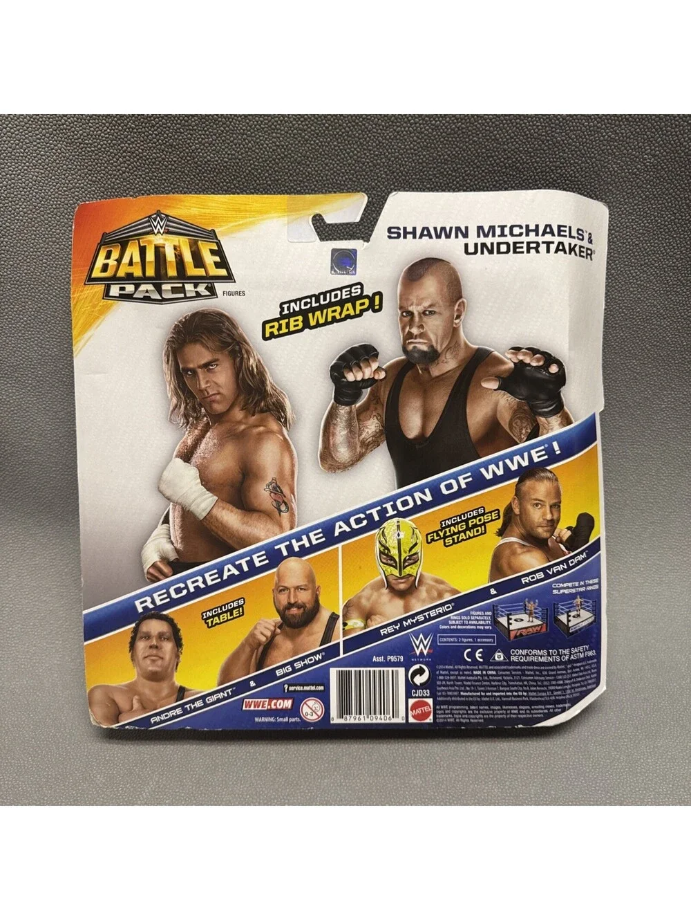 2014 WWE Battle Pack Shawn Michaels & Undertaker Mattel Action Figure Bent Card